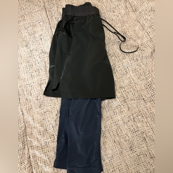 Nike Tech Pack Men’s 2-in-1 Shorts + 3/4 Leggings Size S Men’s (Charcoal + Blue) - Picture 6 of 6